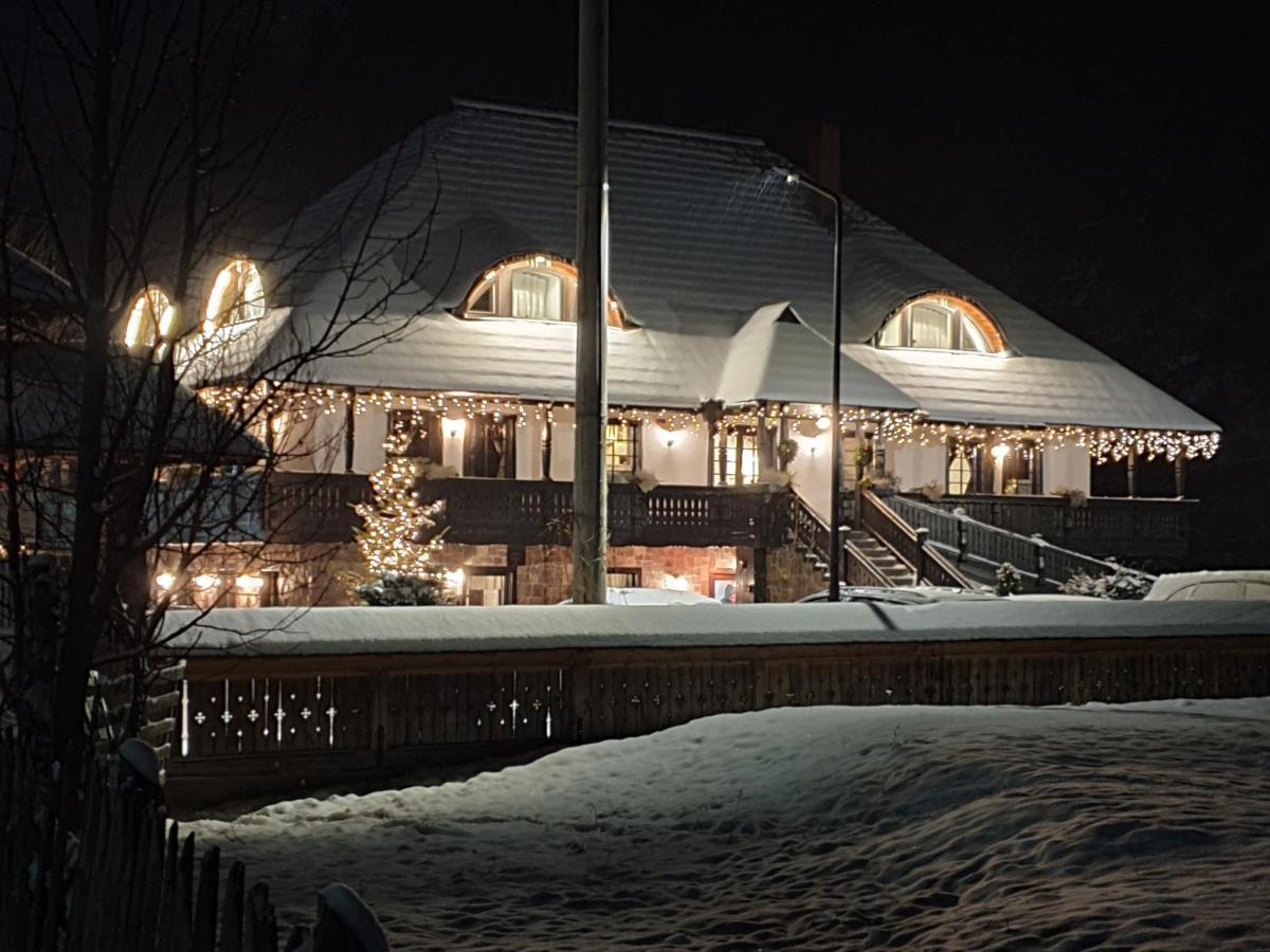 Pensiunea La Moară Fundu Moldovei Exterior foto