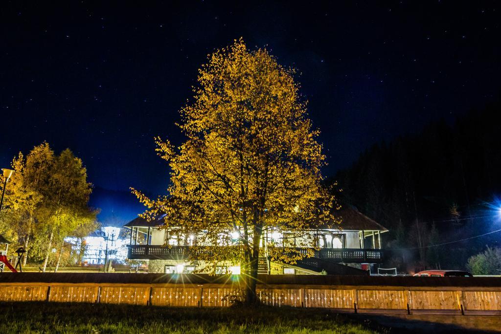 Pensiunea La Moară Fundu Moldovei Exterior foto